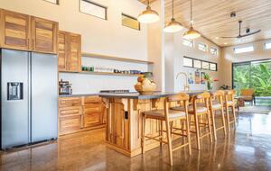 Musicians Paradise with Outrageous Ocean and Mountain Views - Ojochal, Costa Rica