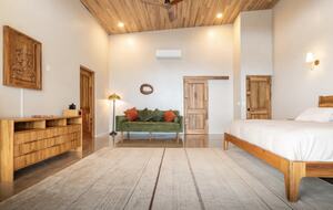 Musicians Paradise with Outrageous Ocean and Mountain Views - Ojochal, Costa Rica