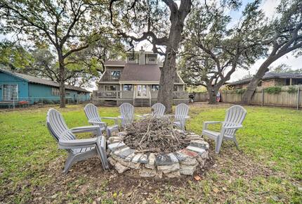 Cozy Hill Country Haven on the Water - Kingsland, Texas