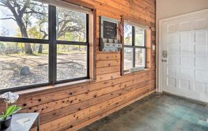 Cozy Hill Country Haven on the Water - Kingsland, Texas