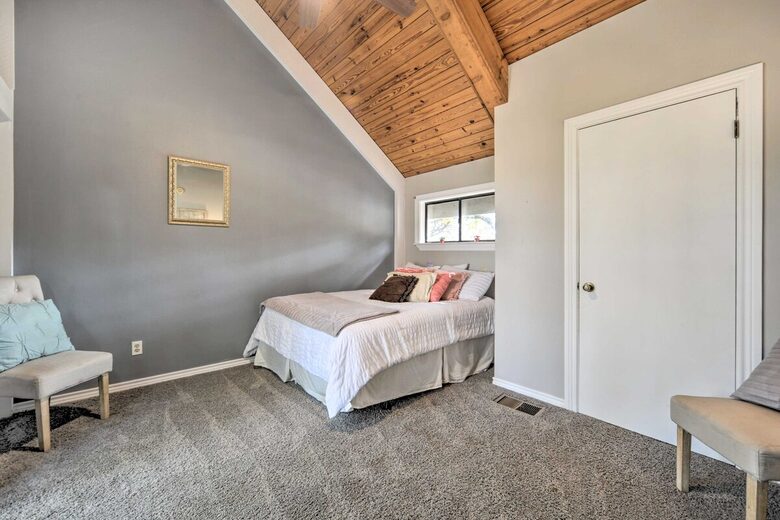 Cozy Hill Country Haven on the Water - Kingsland, Texas