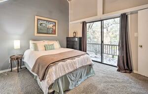 Cozy Hill Country Haven on the Water - Kingsland, Texas