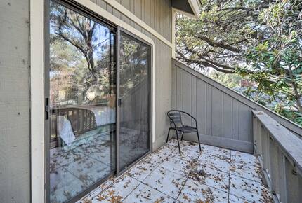 Cozy Hill Country Haven on the Water - Kingsland, Texas