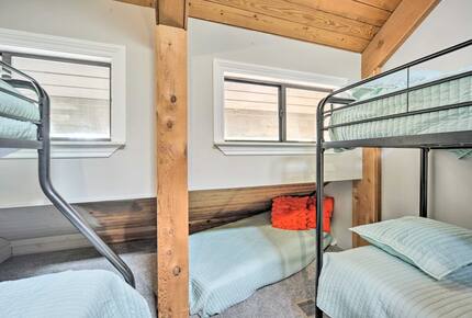 Cozy Hill Country Haven on the Water - Kingsland, Texas