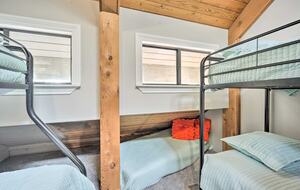 Cozy Hill Country Haven on the Water - Kingsland, Texas