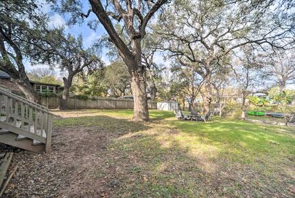 Cozy Hill Country Haven on the Water - Kingsland, Texas