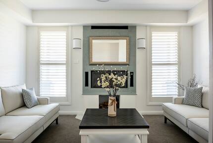 Elegant Bowral Retreat with Mountain Views - Bowral, Australia