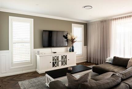 Elegant Bowral Retreat with Mountain Views - Bowral, Australia