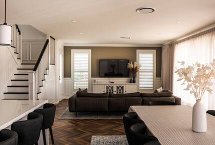 Elegant Bowral Retreat with Mountain Views - Bowral, Australia