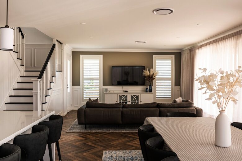 Elegant Bowral Retreat with Mountain Views - Bowral, Australia