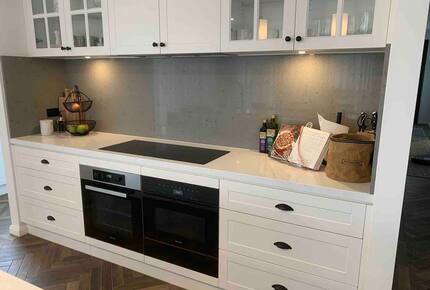 Elegant Bowral Retreat with Mountain Views - Bowral, Australia