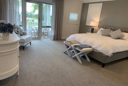 Elegant Bowral Retreat with Mountain Views - Bowral, Australia