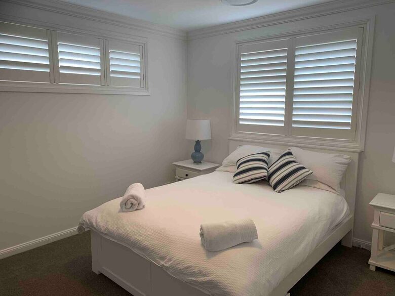 Elegant Bowral Retreat with Mountain Views - Bowral, Australia