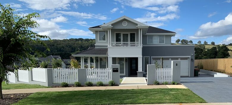 Elegant Bowral Retreat with Mountain Views - Bowral, Australia