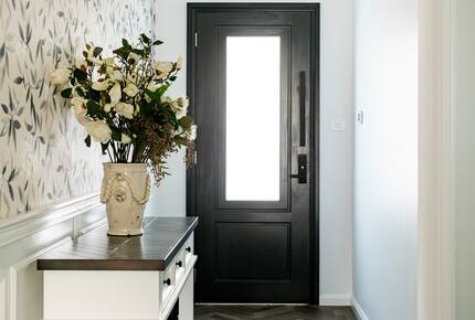 Elegant Bowral Retreat with Mountain Views - Bowral, Australia