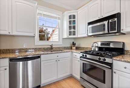 Modern Coastal Retreat with Rooftop Views - New Buffalo, Michigan