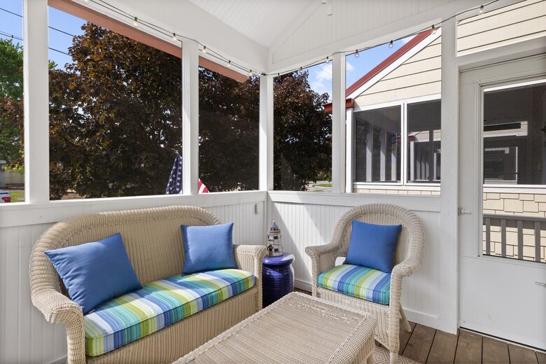 Modern Coastal Retreat with Rooftop Views - New Buffalo, Michigan