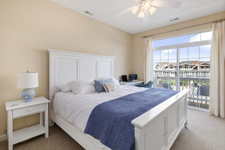 Modern Coastal Retreat with Rooftop Views - New Buffalo, Michigan