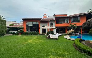 Serene Estate Surrounded by Water Gardens and Wildlife - Jiutepec, Mexico