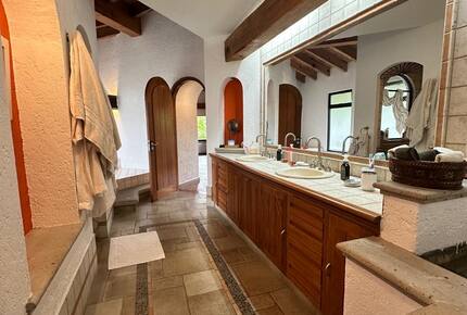 Serene Estate Surrounded by Water Gardens and Wildlife - Jiutepec, Mexico