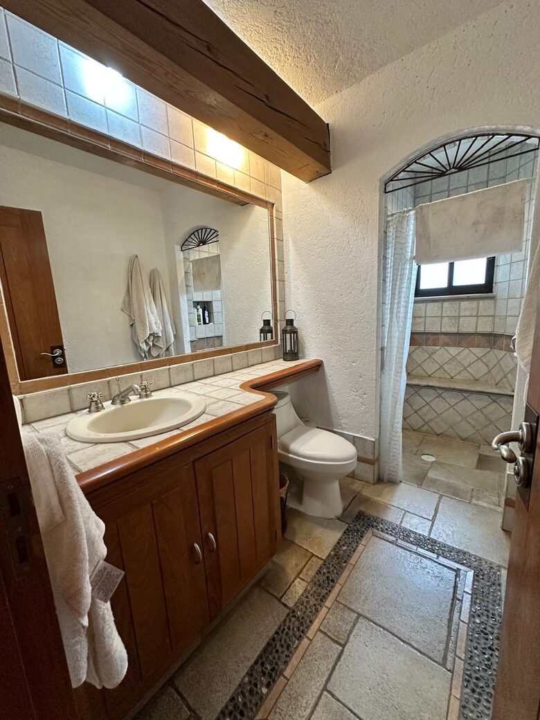 Serene Estate Surrounded by Water Gardens and Wildlife - Jiutepec, Mexico