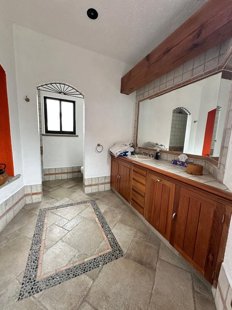 Serene Estate Surrounded by Water Gardens and Wildlife - Jiutepec, Mexico