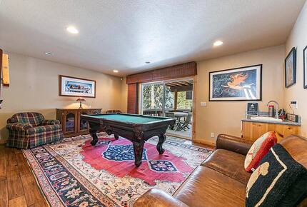 Pool room