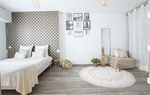 Elegant Provençal Loft with Private Pool - Sorgues, France