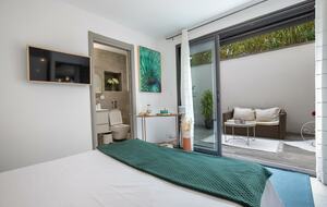 Elegant Provençal Loft with Private Pool - Sorgues, France