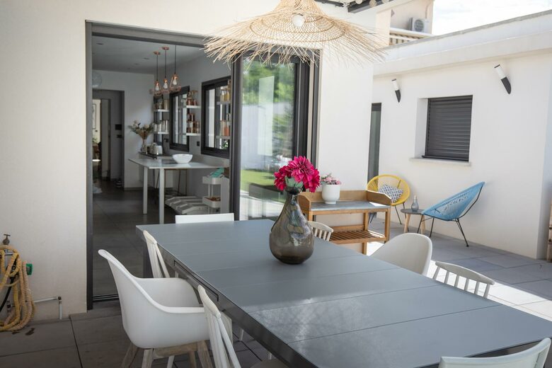 Elegant Provençal Loft with Private Pool - Sorgues, France