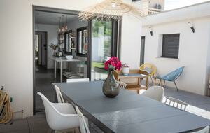 Elegant Provençal Loft with Private Pool - Sorgues, France