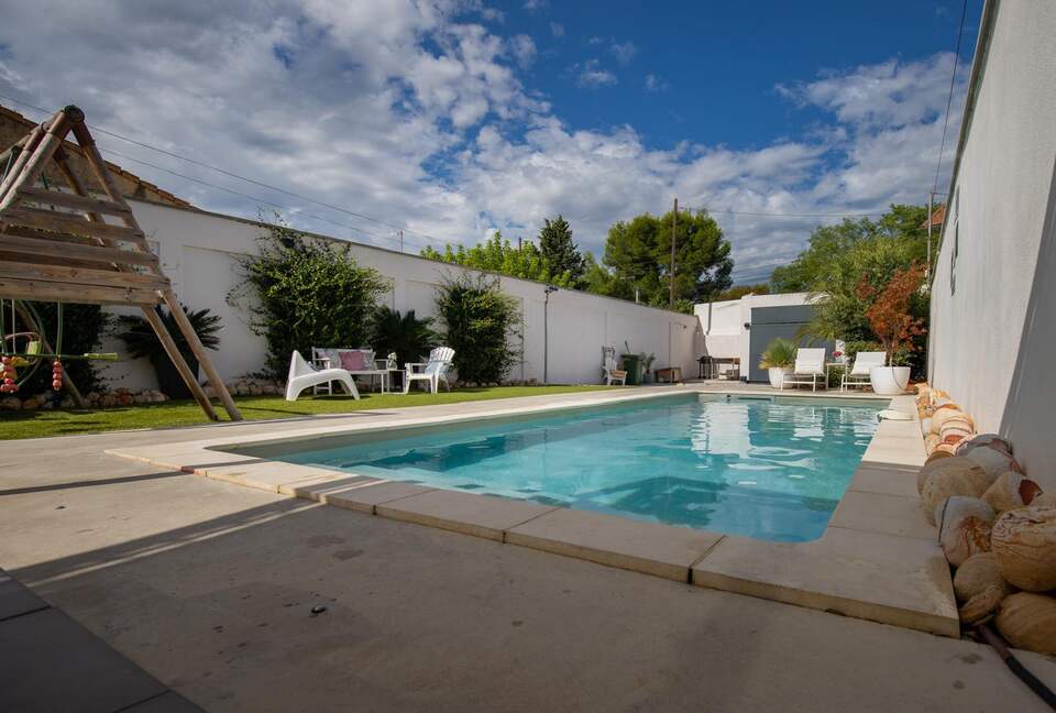 Elegant Provençal Loft with Private Pool - Sorgues, France