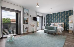 Elegant Provençal Loft with Private Pool - Sorgues, France