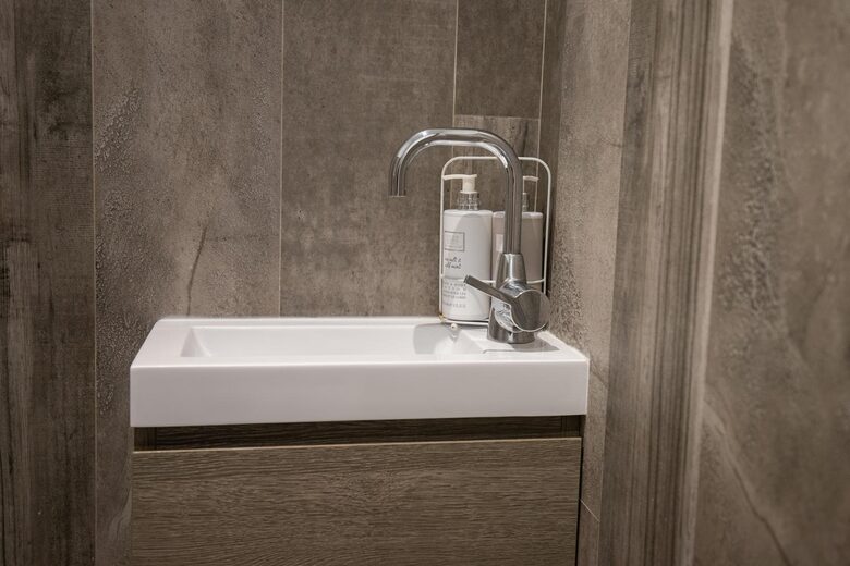 Elegant Provençal Loft with Private Pool - Sorgues, France