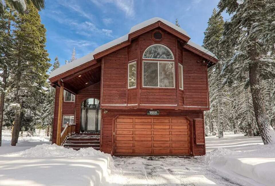 Exquisite Tahoe Rim Trail Haven - Tahoe City, California