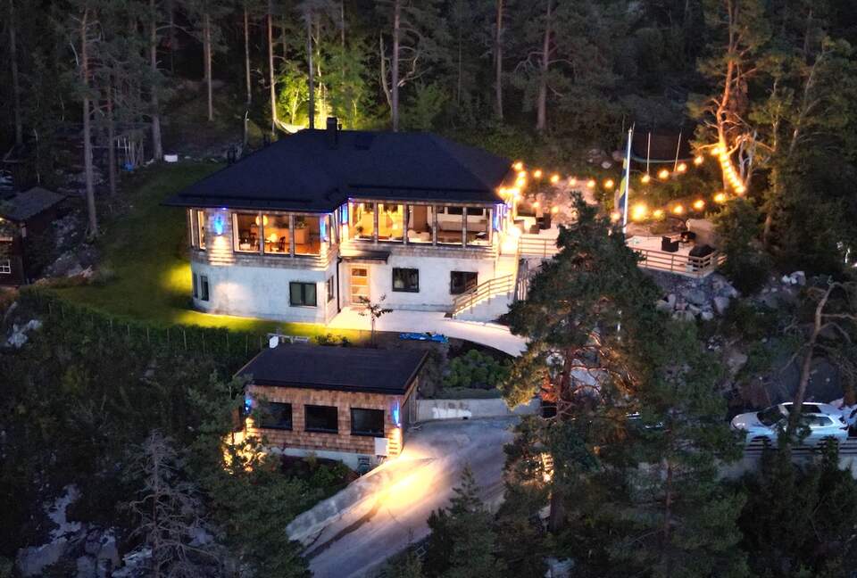 Luxury House with Sunset Views Near Stockholm - Boo, Sweden