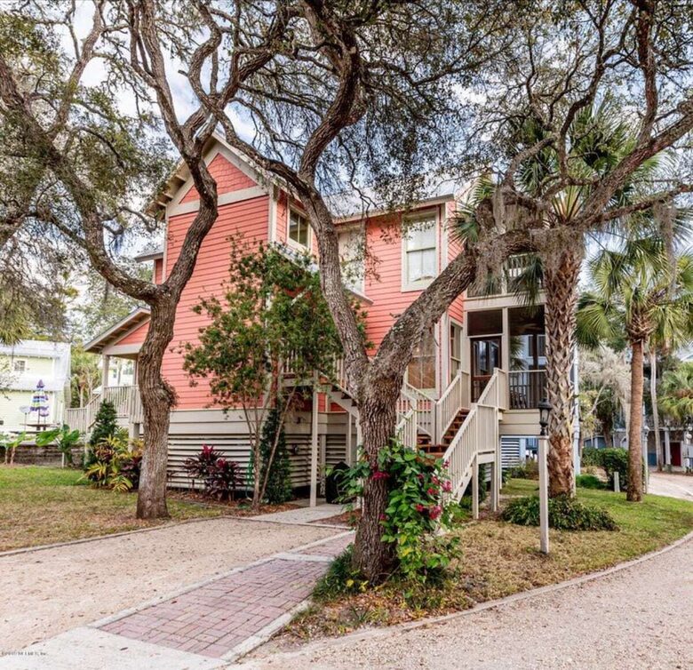 Cozy Nature Escape with Resort Amenities | Boat Rental Available - Steinhatchee, Florida