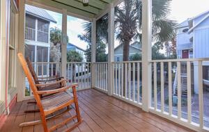 Cozy Nature Escape with Resort Amenities | Boat Rental Available - Steinhatchee, Florida