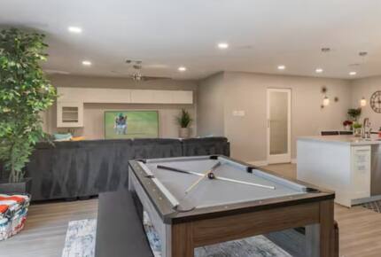 Modern Desert Retreat in Old Town Scottsdale - Scottsdale, Arizona