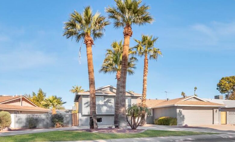 Modern Desert Retreat in Old Town Scottsdale - Scottsdale, Arizona