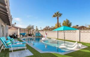 Modern Desert Retreat in Old Town Scottsdale - Scottsdale, Arizona