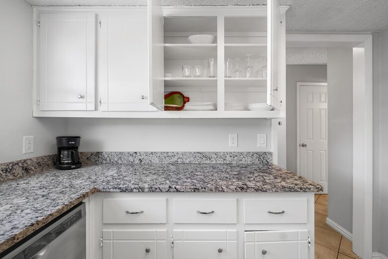 Serene Twinberry Townhome | A Refined Retreat in Westlake Hills - Austin, Texas