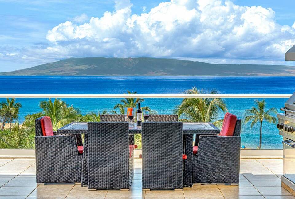 Honua Kai Corner Retreat with Wraparound Balcony - Lahaina, Hawaii