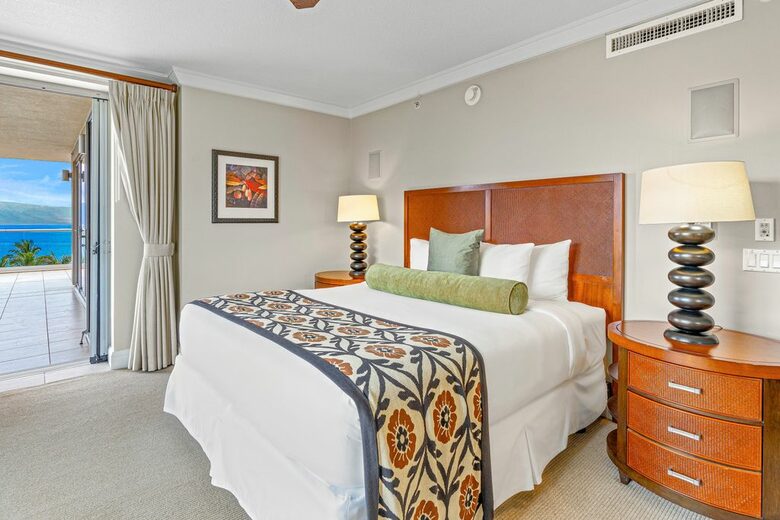 Honua Kai Corner Retreat with Wraparound Balcony - Lahaina, Hawaii