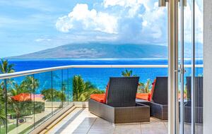 Honua Kai Corner Retreat with Wraparound Balcony - Lahaina, Hawaii