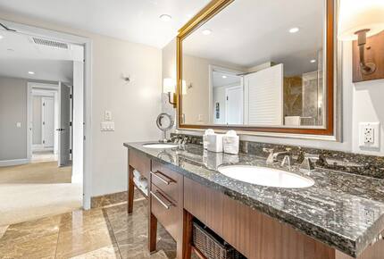 Honua Kai Corner Retreat with Wraparound Balcony - Lahaina, Hawaii