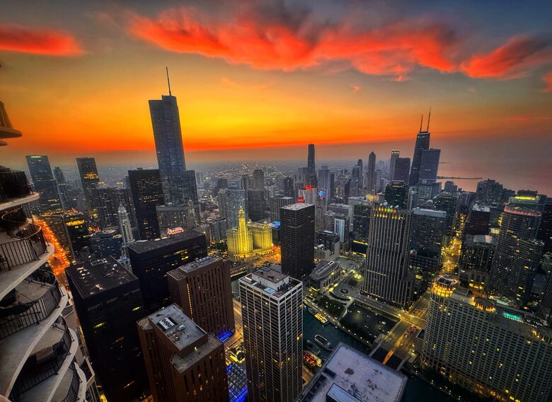 Panoramic Living in the Heart of Chicago - Chicago, Illinois