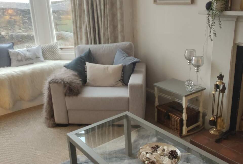 18th-Century Seaside Cottage Steps from the Beach - Limekilns Fife, United Kingdom