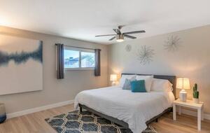 Modern Desert Retreat in Old Town Scottsdale - Scottsdale, Arizona