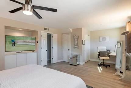 Modern Desert Retreat in Old Town Scottsdale - Scottsdale, Arizona